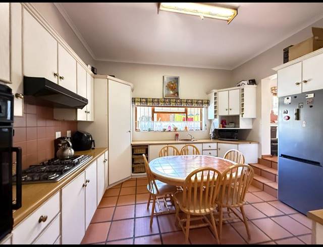 4 BEDROOM HOUSE FOR SALE IN DIE WINGERD